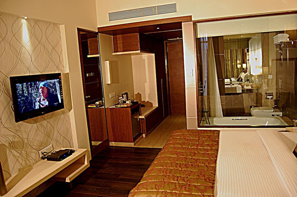 Sentosa Resorts&Water Park Chinchvad Habitación foto