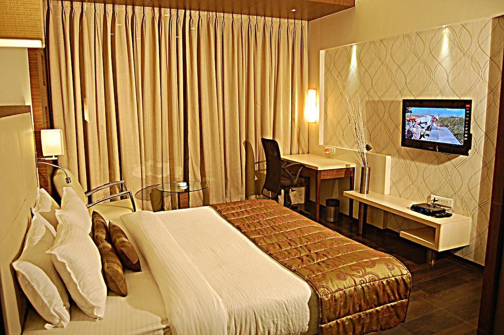 Sentosa Resorts&Water Park Chinchvad Habitación foto